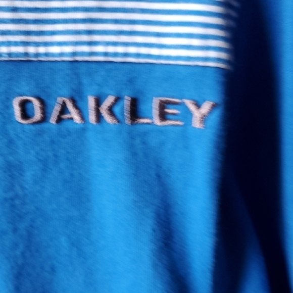 Oakley Blue Polo Shirt Classic Design - Picture 7 of 7